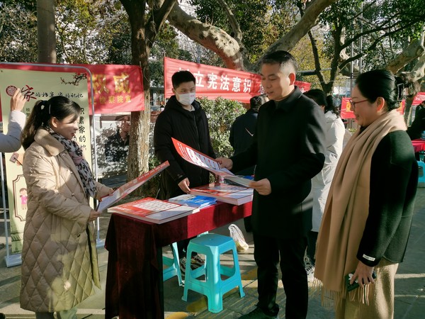 宪法广场1 (1).jpg